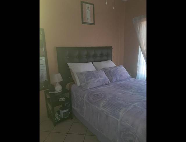 2 BEDROOM APARTMENT FOR SALE IN RUSTENBURG CENTRAL
